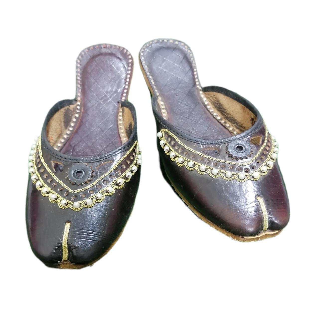 Khussa, Punjabi Jutti, Kundan, Rhinestone Anklet Pakistani Khussa, Indian  Shoes, Bridal, Wedding Shoes, Ethnic Flat Women's Shoes. - Etsy